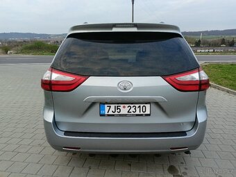TOYOTA PREVIA/SIENNA LE 3,5 V6 2016  8  MÍST TOP STAV - 6