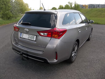 Toyota Auris 1,6 Kombi, r.v. 06/2015, najeto jen 103tkm - 6