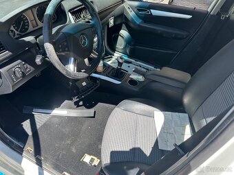 Veškeré díly Mercedes Benz  b170 1.7 85kw bíla - 6