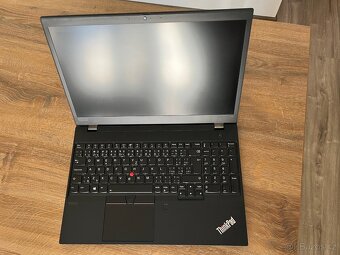 Lenovo Thinkpad T15 Gen 1 - 6