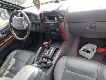 Kia Sorento - Černá barva 2.0 Crdi Automat - 6