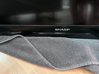 Tv LCD Sharp Aquos quattron 3D 125cm - 6