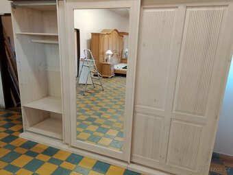 KOMPLETNÍ LOŽNICE HELSINKI ZAŠUPOVACÍ SKŘÍŇ - 6