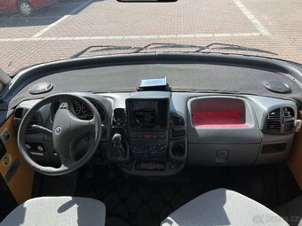Integrovaný obytný automobil Hymer - 6