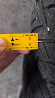 Zimní pneu 205/55/R16 Continental + plechy - 6