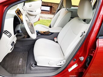 Nissan LEAF, střešní solar - 6
