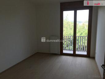 Pronájem 2kk 61,5m2 P4 Riviéra Modřany balkon 9m2 garážové s - 6