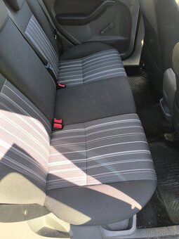 Ford Focus - 6