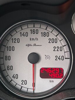 Alfa Romeo GT - 6