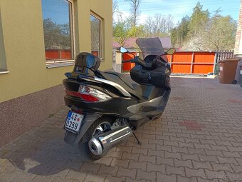 Suzuki Burgman 400 - 6