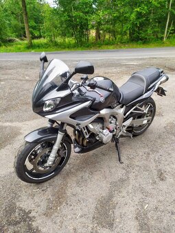 Yamaha Fazer 600 - 6