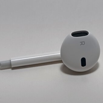 Apple EarPods lightning, originální kabelová sluchátka - 6