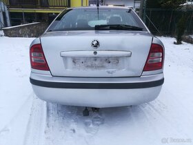 Škoda Octavia 1,6 díly - 6