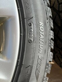 Volvo V40, originální disky, nové zimní pneu Riken 205/50 R1 - 6