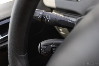 Peugeot 208 1.2 PureTech 1.MAJITEL DPH ČR (2016) - 6