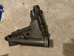 Prodám díly na Golf V - jednotlivě nebo vše, cena dohodou - 6