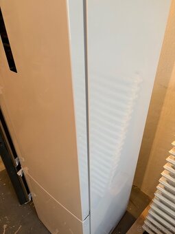 Lednice Gorenje na opravu - 6