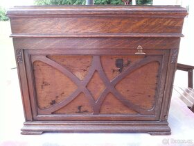 Prodám historický gramofon Hismaster Voice v nálezovém stavu - 6