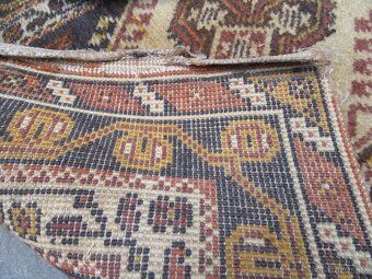 Nabízím dekorativní starožitný perský koberec. Ručně vázany. - 6