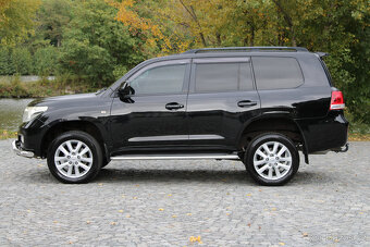 Toyota Land Cruiser 200 4.5 D4-D Luxury / 210 kW / Tažné - 6