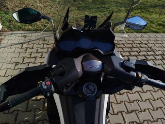 Kymco AK 550 - 6