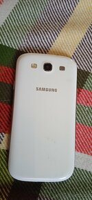 Samsung Galaxy S3 pěkný stav - 6