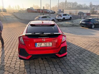 Honda Civic 1.5 iVTEC Sport CVT / 134 kW - 6