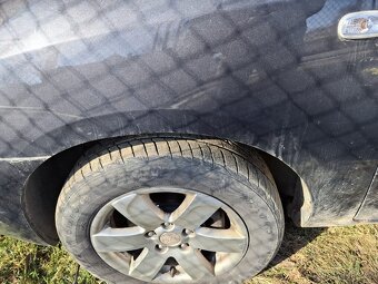 kia Carens 7 místná možná výměna - 6