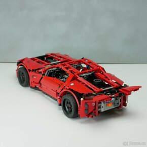 Lego červený závoďák - 6
