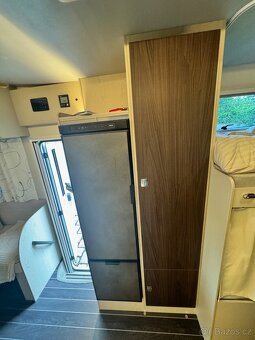 PRONÁJEM OBYTNÉ AUTO/OBYTŇÁK/KARAVAN 6 míst-6 jízda/6 spaní - 6