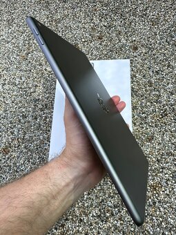 iPad 9 2022 - 9.generace - 6