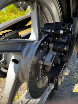 Honda CBR250R – ideální motorka pro začátečníky a ženy - 6