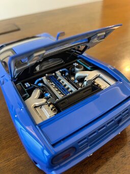 1/18 Autoart Signature Bugatti EB110 GT Blue - 6