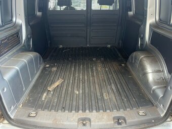 Volkswagen Caddy 1,6 TDi - 6