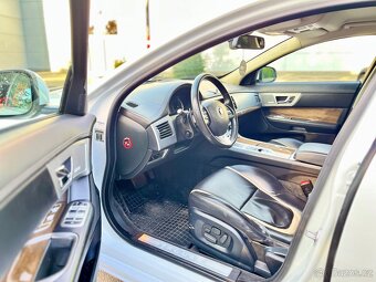 Jaguar XF 3.0 V6 S 230kW - 6