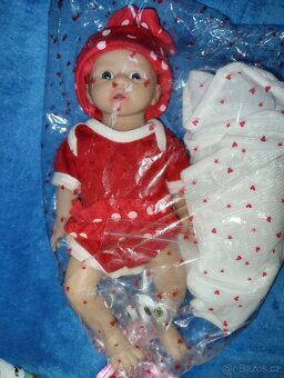 Celosilikonová reborn holčička 25 cm NOVÁ - 6