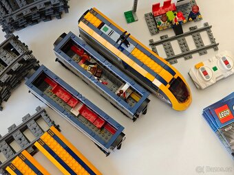 LEGO City 60197 Osobní vlak - 6