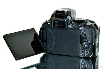 Nikon D5600 tělo TOP STAV - 6