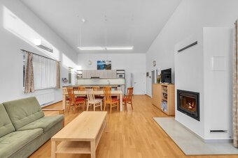 Pronájem rodinného domu ve Stěžerách - 6