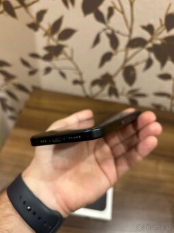 Apple iPhone 16 128GB - 6