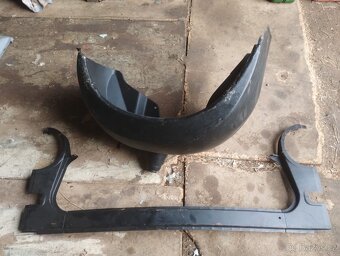 Trabant 601 kombi plechařina - 6