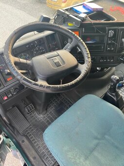 Prodáme tahač Volvo FH 12 420, 6x2, rok: 05/2000. - 6