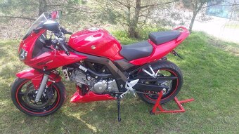 Suzuki SV650S - 6