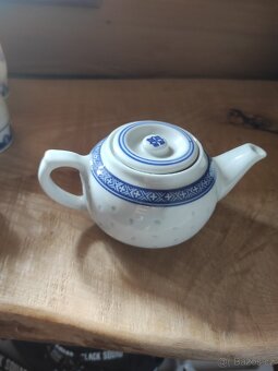 Sada porcelánového nádobí - 6