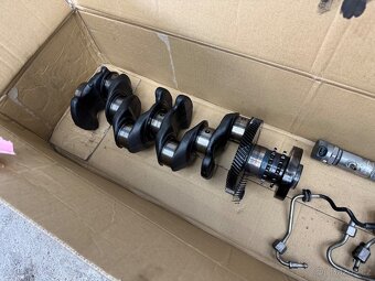 BMW F30/E90/F10 N47N N47d20c díly motoru - 6