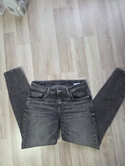 guess džíny vel. 28 - 6