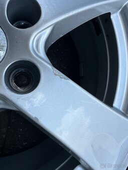 Alu kola 5x114,3 zánovní pneu 225/60r17 - 6