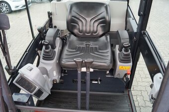 Pásový minibagr Kubota KX016-4 - 6