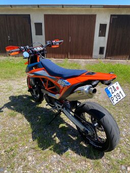 KTM 690 SMC-R 2023 A2 - 6