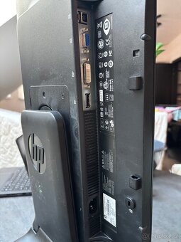 HP Compaq LA2306x - 6